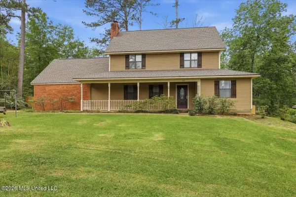 210 Magnolia Trail, Brandon, MS 39047