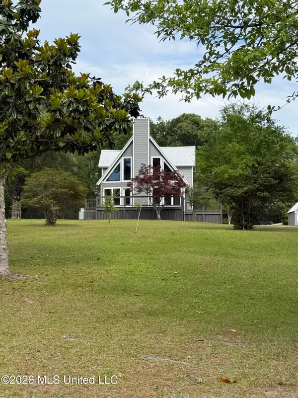 6109 Juniper Drive, Vancleave, MS 39565