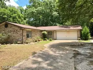 8812 Ferry Point Road, Gautier, MS 39553