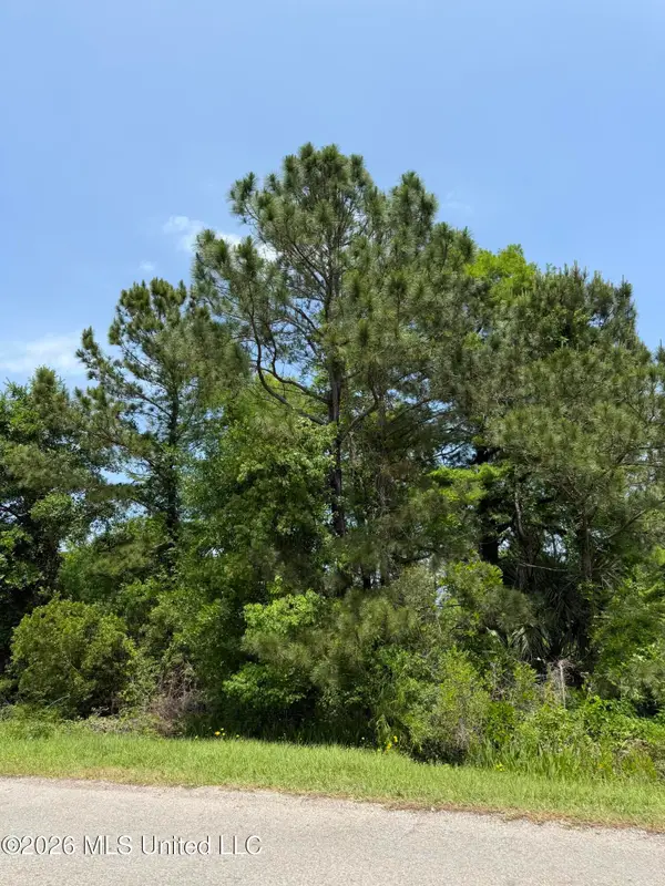 West End Road, Pass Christian, MS 39571