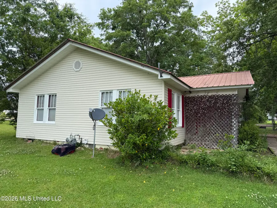 113 Saint Paul Street, Carthage, MS 39051 - #3