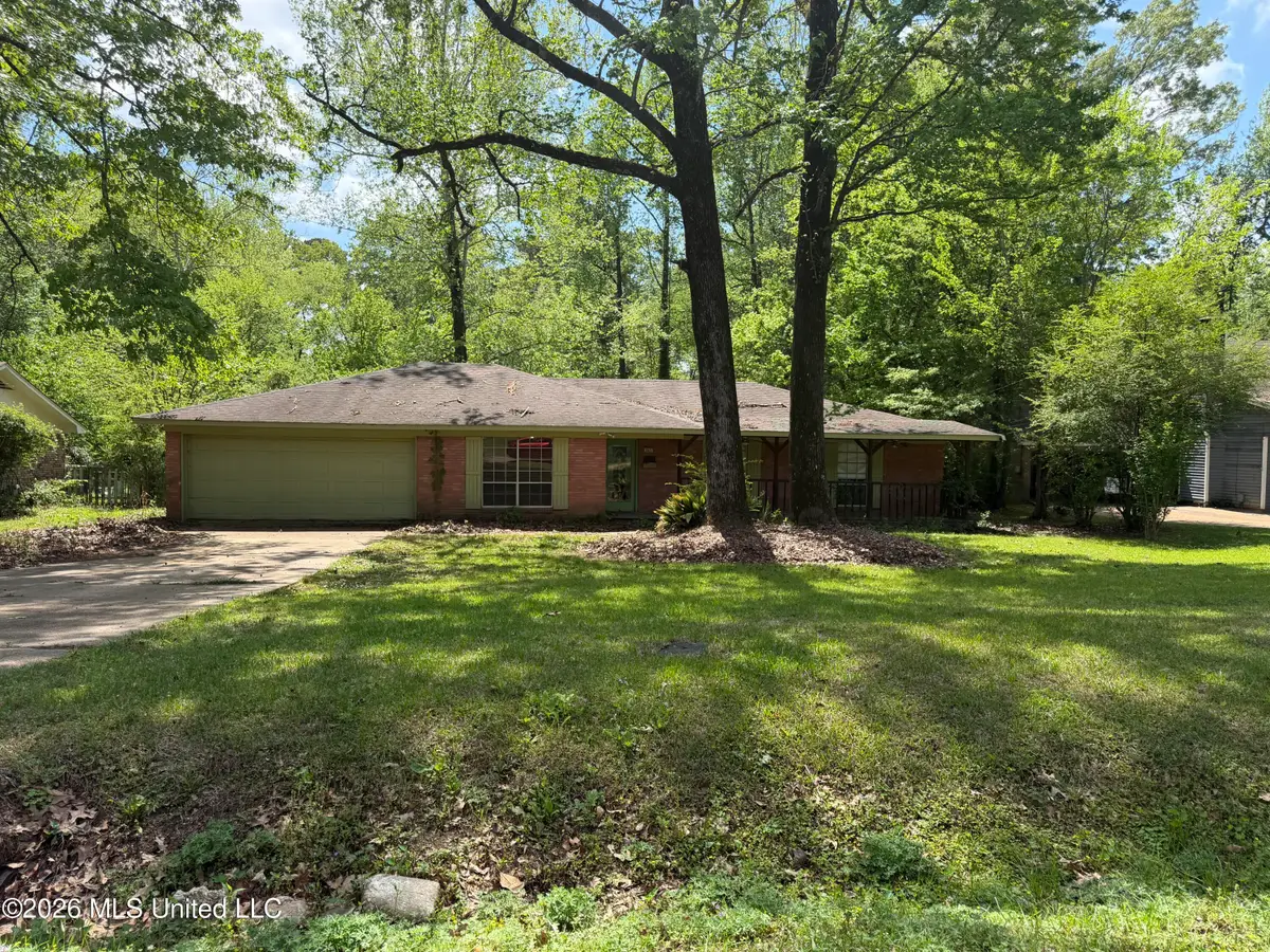 865 Fairfax Circle, Jackson, MS 39211 - #1