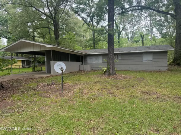 1340 Woody Drive, Jackson, MS 39212