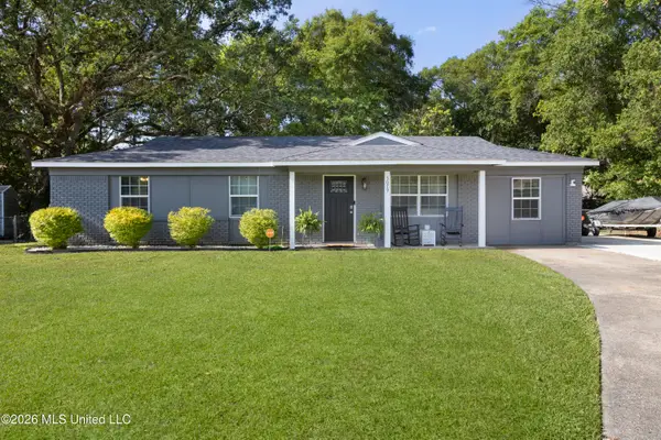 5079 Maid Marion Drive, Pascagoula, MS 39581