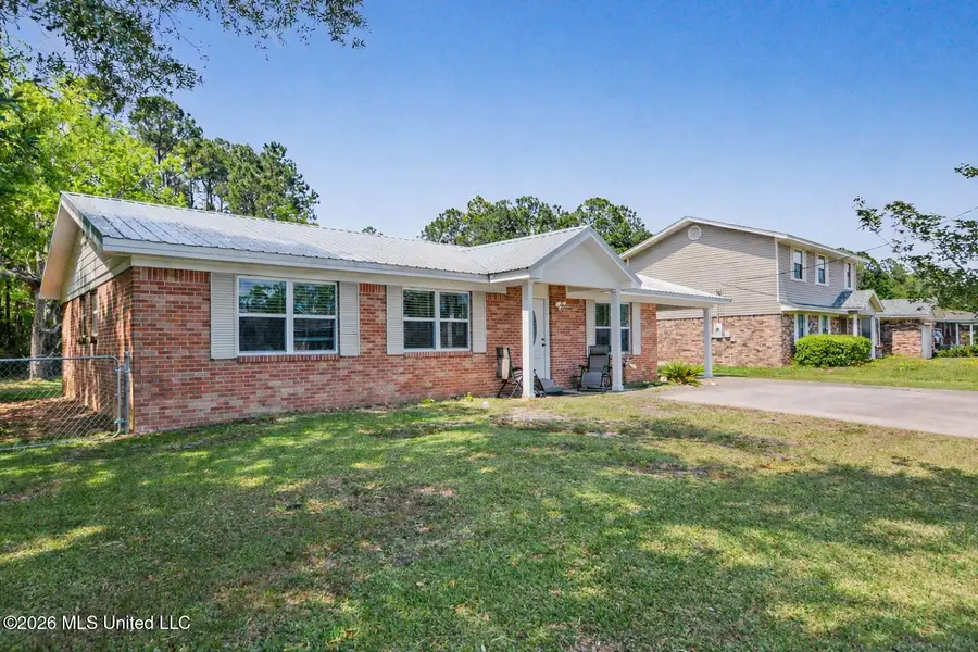 203 Lynn Circle, Pass Christian, MS 39571 - #2