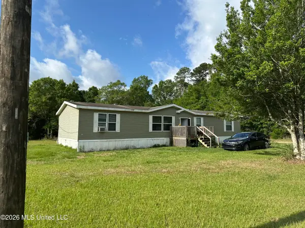 8270 Mystic Circle, Pass Christian, MS 39571