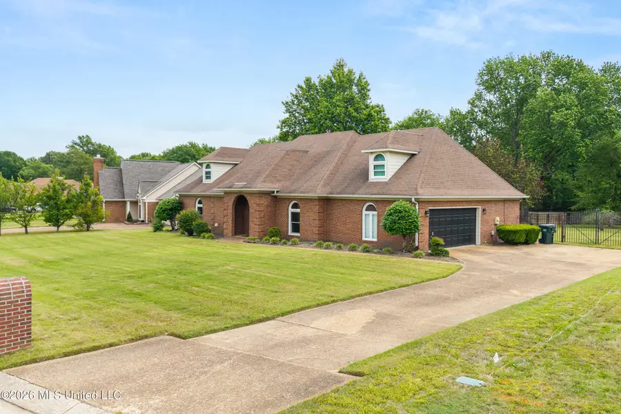 7254 Flower Creek Drive, Southaven, MS 38671 - #3