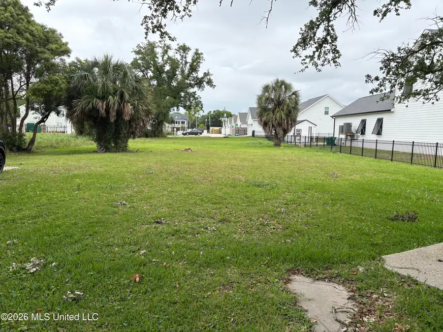 1512 E Beach Boulevard, Biloxi, MS 39530 - #3