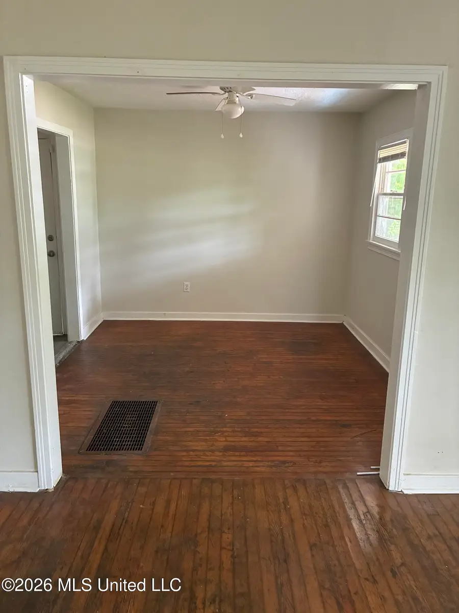 756 Kensington Place, Jackson, MS 39206 - #3