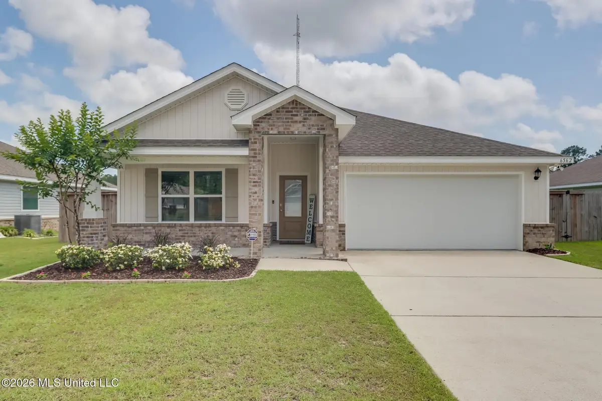 6562 Eastland Circle, Biloxi, MS 39532 - #1
