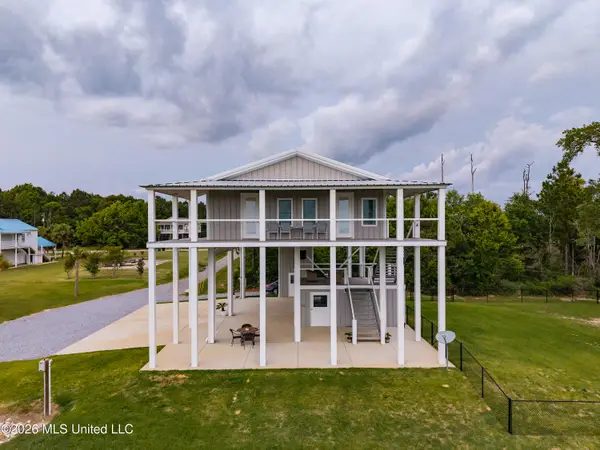 5004 Oak Street, Bay Saint Louis, MS 39520