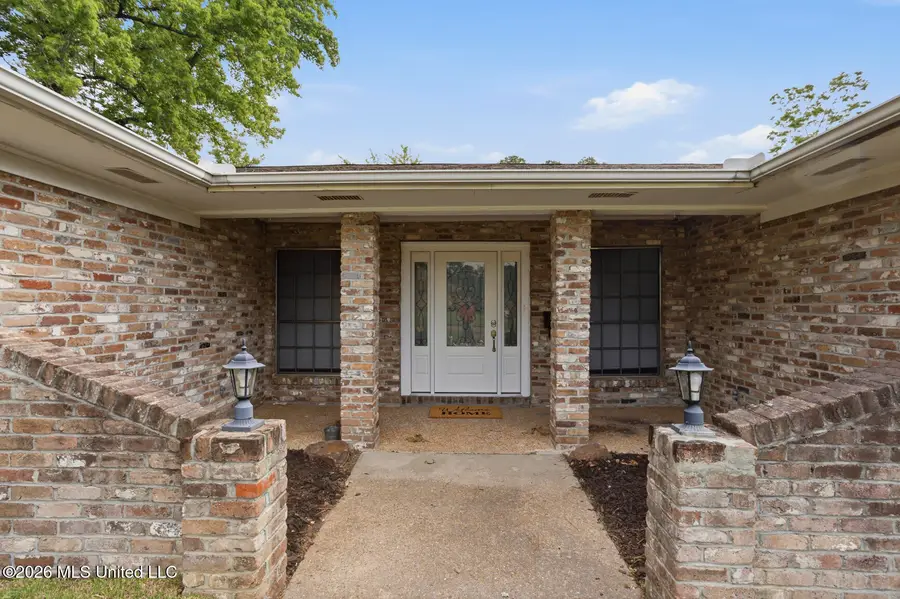 576 Woodson Drive, Jackson, MS 39206 - #2
