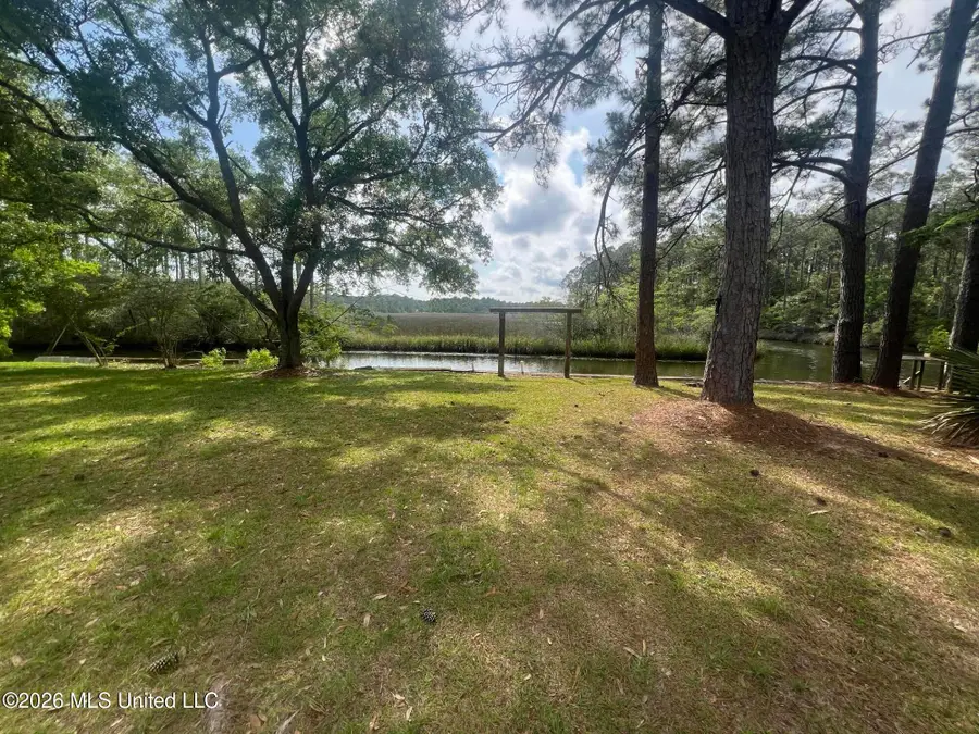 5209 Rue Saint Denis, Gautier, MS 39553 - #3