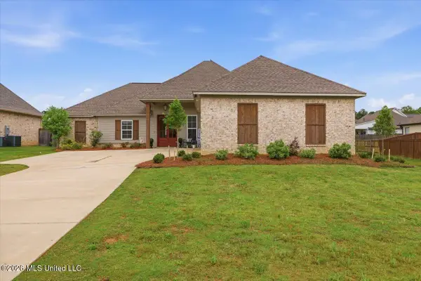 229 Reservoir Way, Brandon, MS 39047