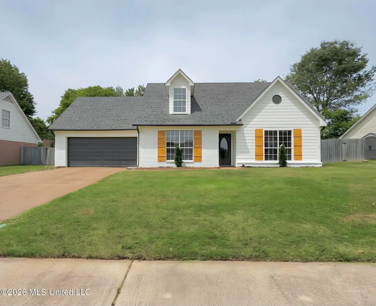 4394 Shadow Ridge Drive, Horn Lake, MS 38637 - #1