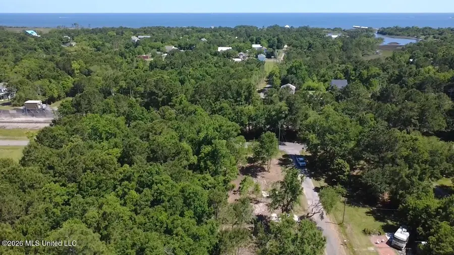 6190 N Railroad Avenue, Bay Saint Louis, MS 39520 - #2