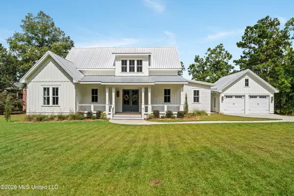 16 Bent Pebble Point, Lumberton, MS 39455