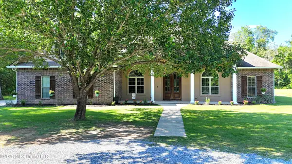 15548 Dobson Road, Biloxi, MS 39532