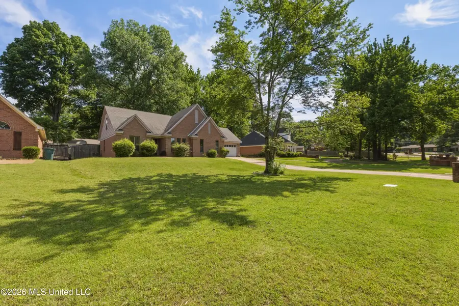 1100 Haleville Street, Southaven, MS 38671 - #2