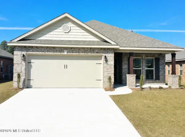 125 Clear Springs Circle, Ocean Springs, MS 39564
