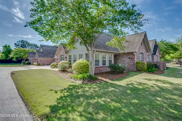 501 Charmant Place, Ridgeland, MS 39157