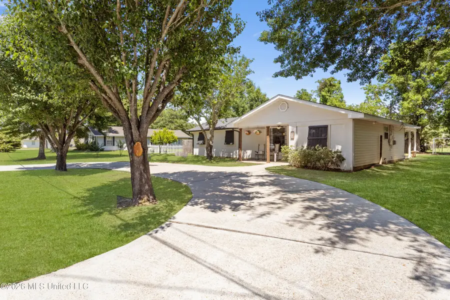 609 Beyer Drive, Bay Saint Louis, MS 39520 - #3