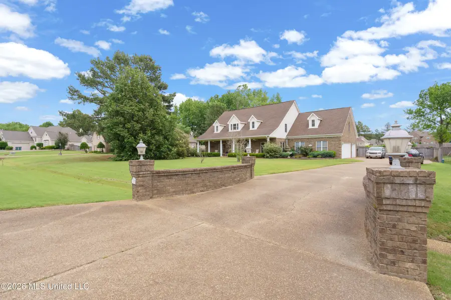 5294 Meadow Pointe Drive, Southaven, MS 38672 - #3