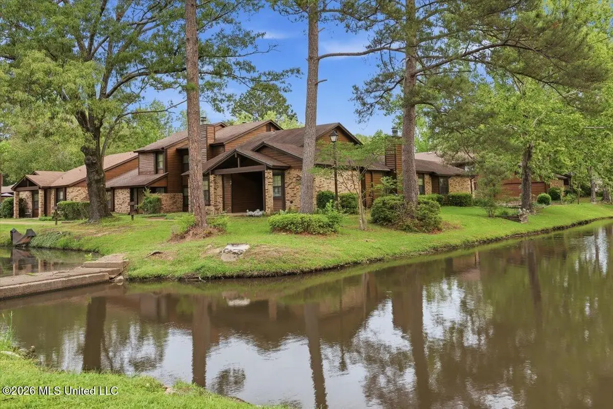 26 Shore Drive, Clinton, MS 39056 - #1