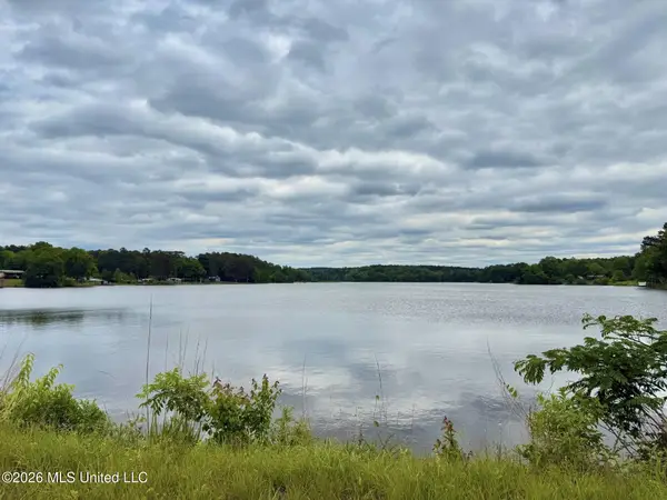 2184 Hurricane Lake Drive, Brookhaven, MS 39601