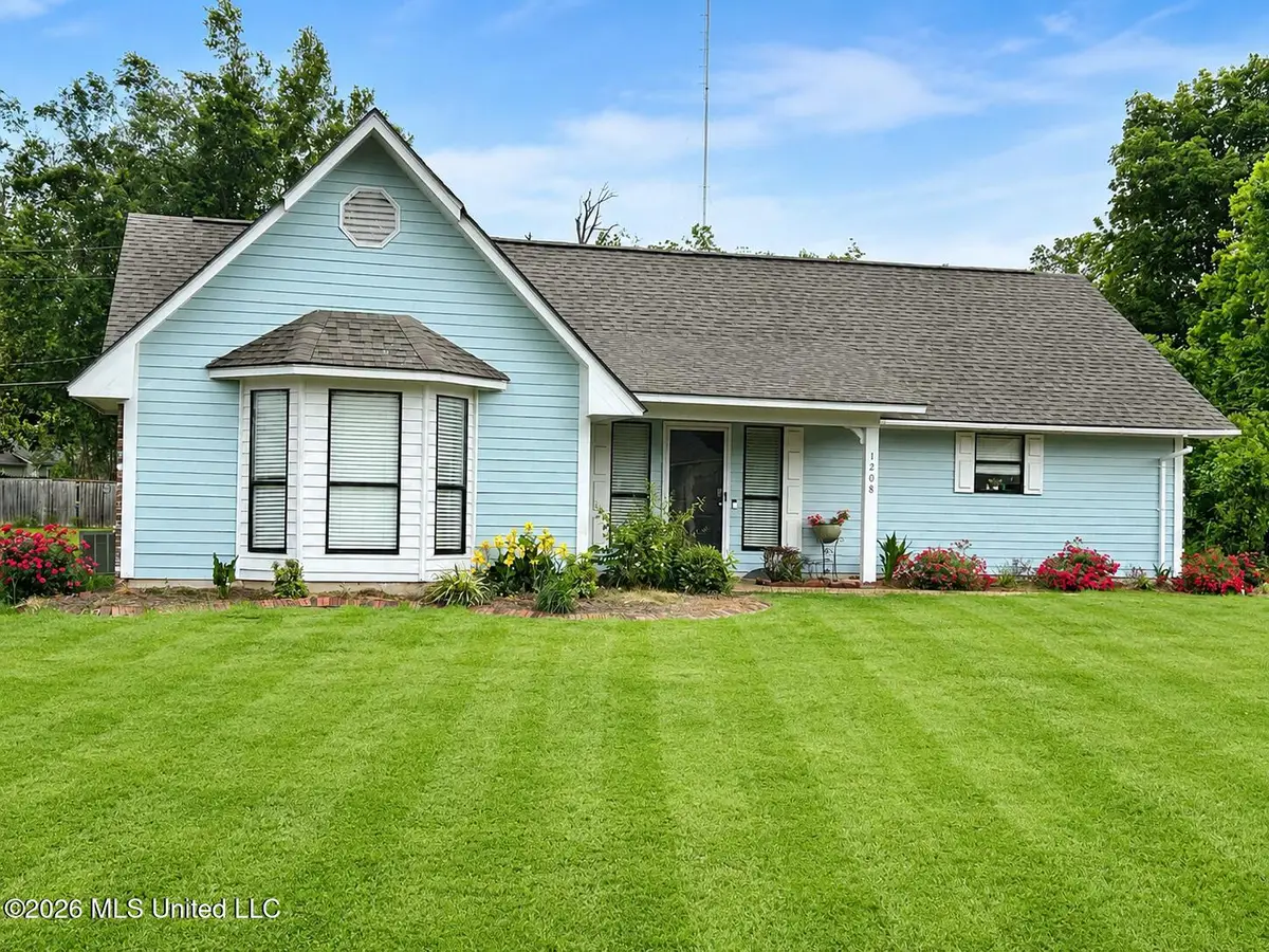 1203 Peggy Lane, Greenwood, MS 38930 - #1