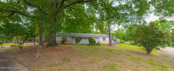 3229 Ridgeland Drive, Jackson, MS 39212