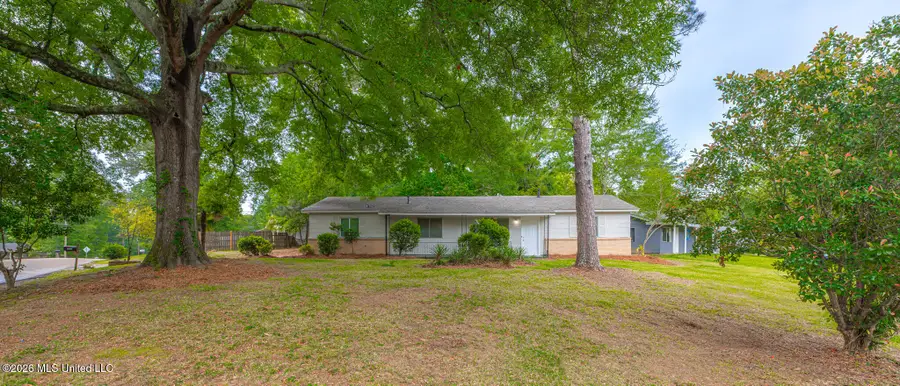 3229 Ridgeland Drive, Jackson, MS 39212 - #2