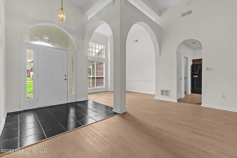 9601 N Geneva Loop, Olive Branch, MS 38654 - #2