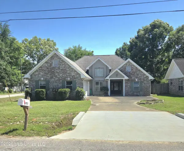 9822 Ana Hulu Street, Diamondhead, MS 39525