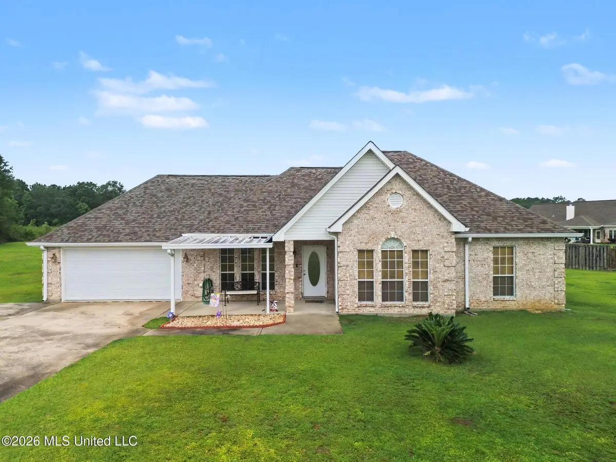 25 Apache Drive, Picayune, MS 39466 - #1