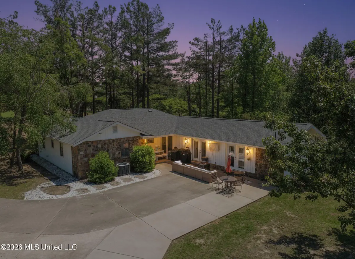 415 Woodland Road, Batesville, MS 38606 - #1