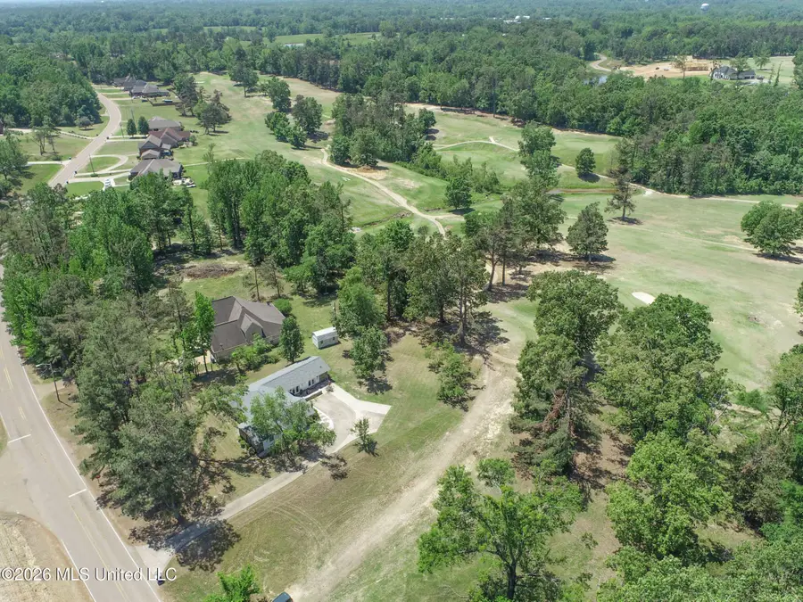 415 Woodland Road, Batesville, MS 38606 - #3