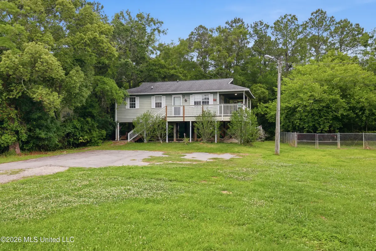 8621 Old Stage Road, Moss Point, MS 39562 - #1