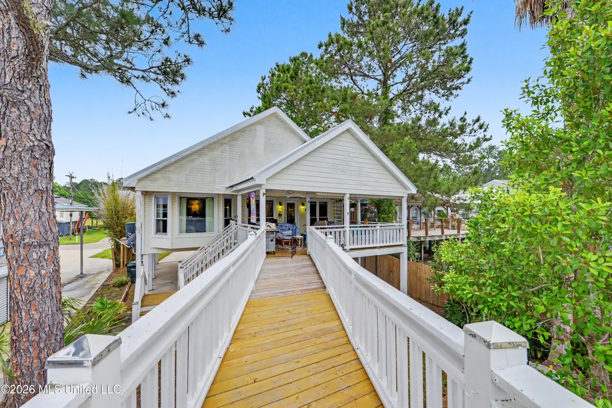 6330 Shawnee Street, Kiln, MS 39556 - #1
