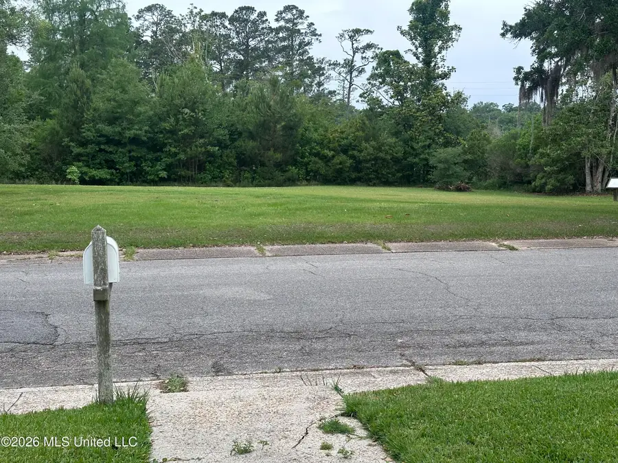 5130 Arthur Street, Moss Point, MS 39563 - #2