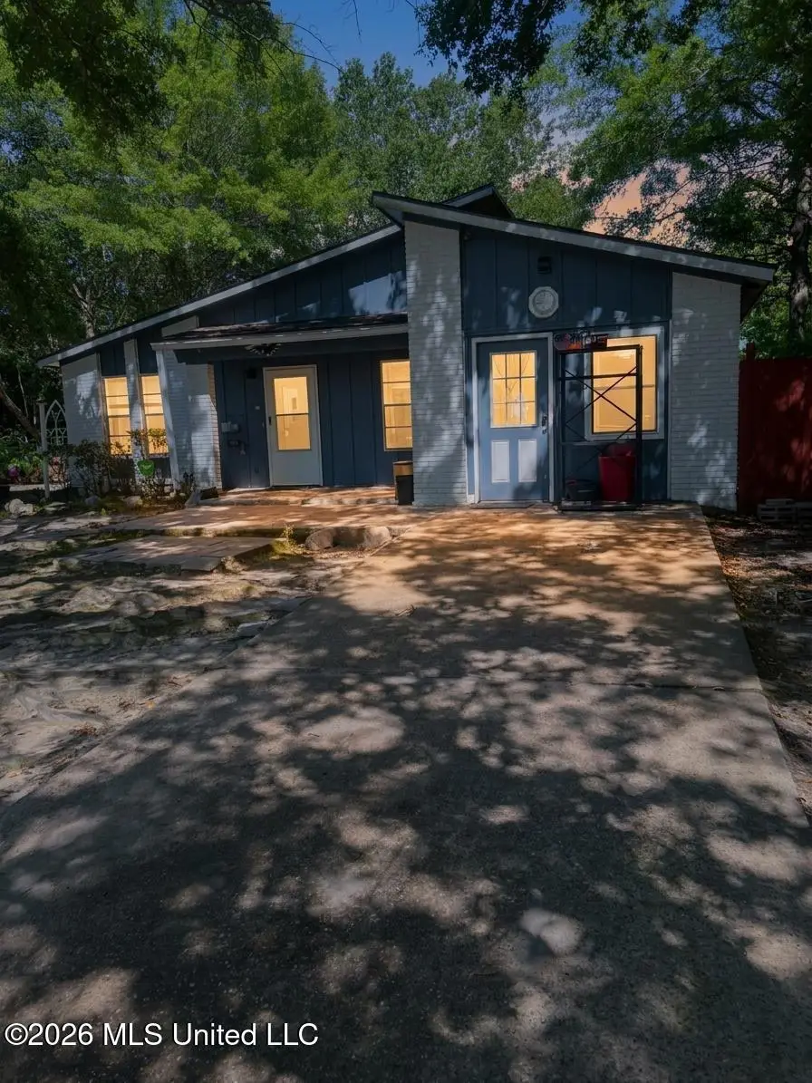 916 E Birch Drive, Gulfport, MS 39503 - #1