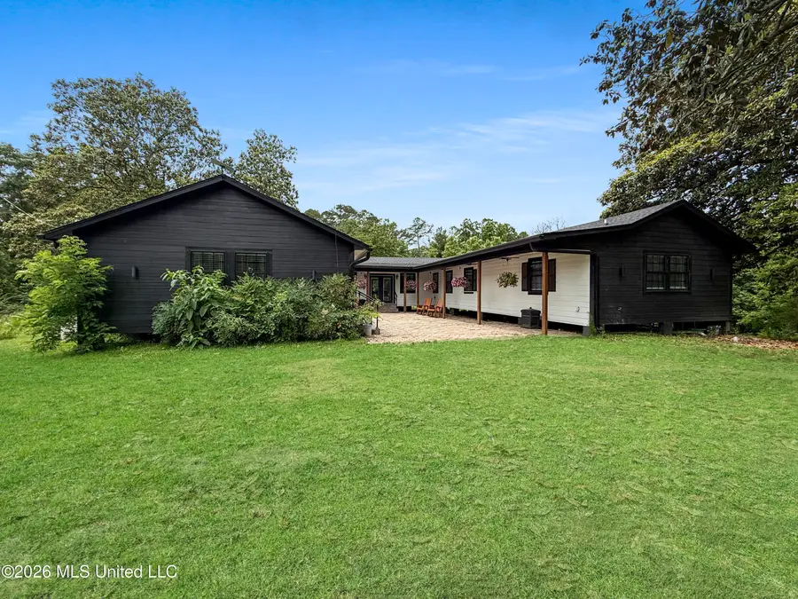 690 S Main Street, Mendenhall, MS 39114 - #2