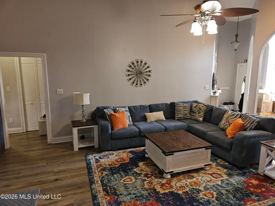 105 Mckinzie Cove, Hernando, MS 38632 - #3