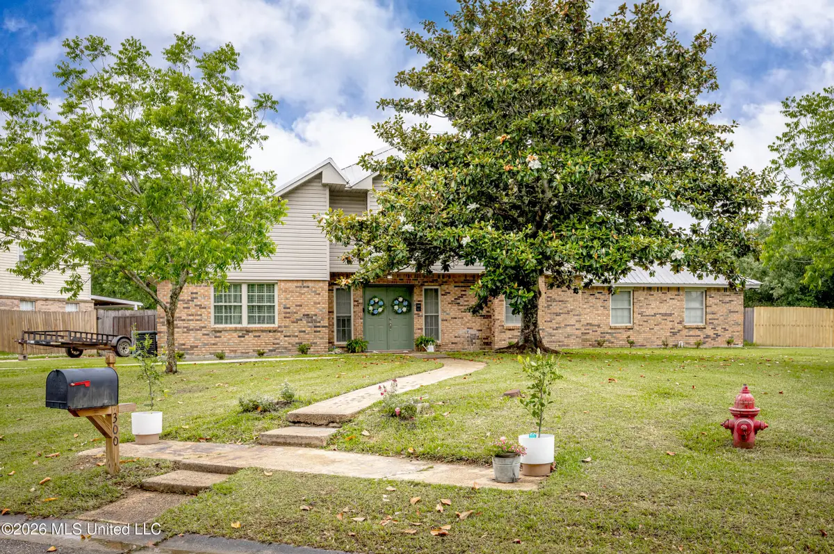 300 Idlewood Drive, Waveland, MS 39576 - #1