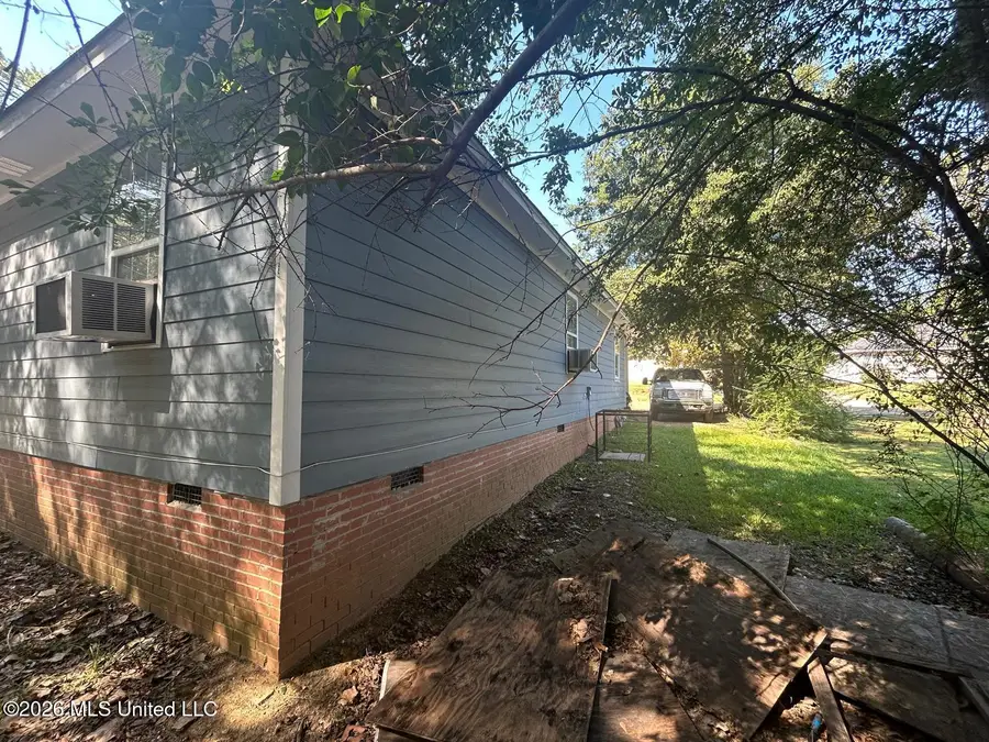621 Chestnut Street, Jackson, MS 39204 - #3