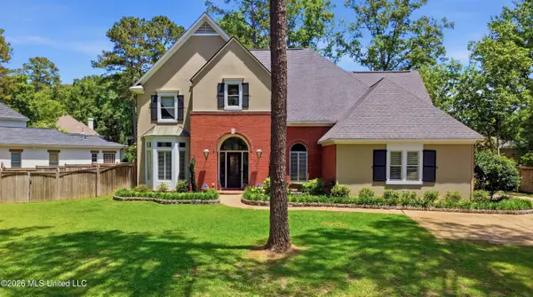 801 Woodland Pine Street, Flowood, MS 39232