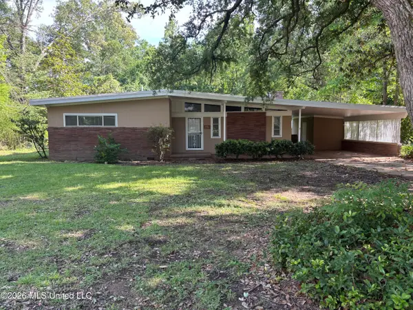 418 Mcmurphy Street, Canton, MS 39046