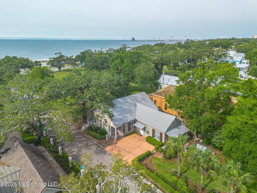 1521 Roberts Avenue, Gulfport, MS 39501 - #2