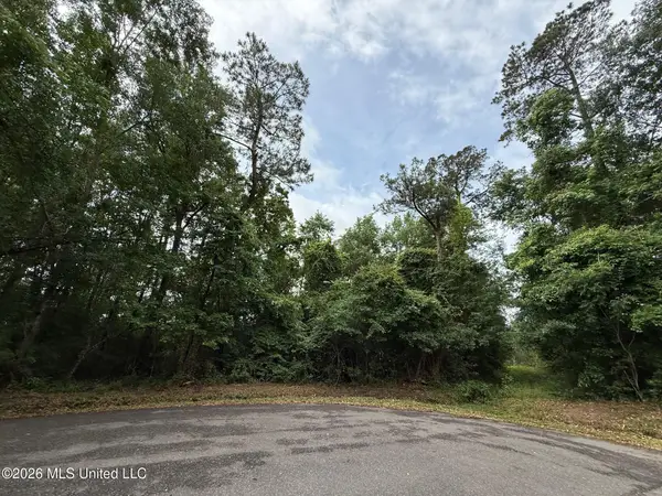 6822 Apona Street, Diamondhead, MS 39525