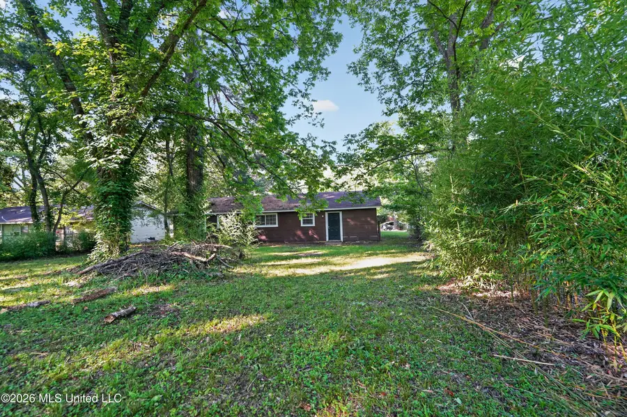 620 Queen Circle, Jackson, MS 39209 - #2